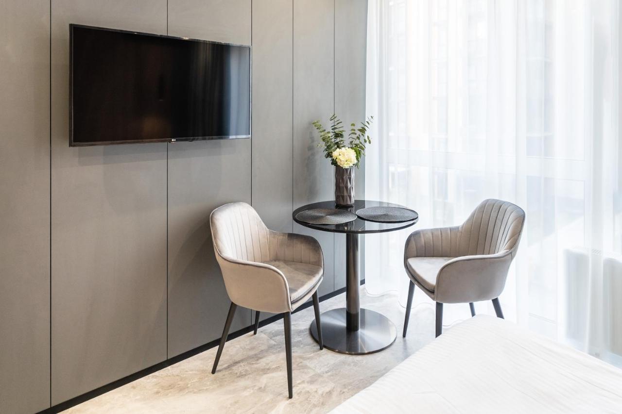 Апартаменти-Студіо "Premium Lux Apartments French Quarter 2" З Гідромасажною Ванною Чи З Душем Kiev Exterior foto