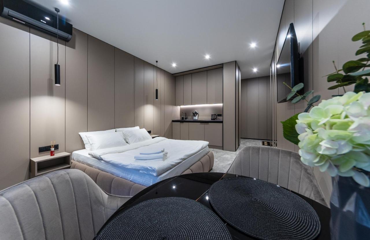 Апартаменти-Студіо "Premium Lux Apartments French Quarter 2" З Гідромасажною Ванною Чи З Душем Kiev Exterior foto