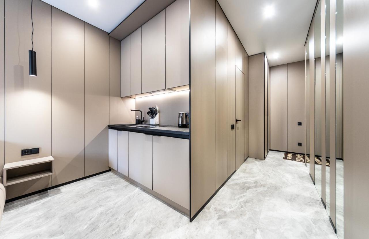 Апартаменти-Студіо "Premium Lux Apartments French Quarter 2" З Гідромасажною Ванною Чи З Душем Kiev Exterior foto
