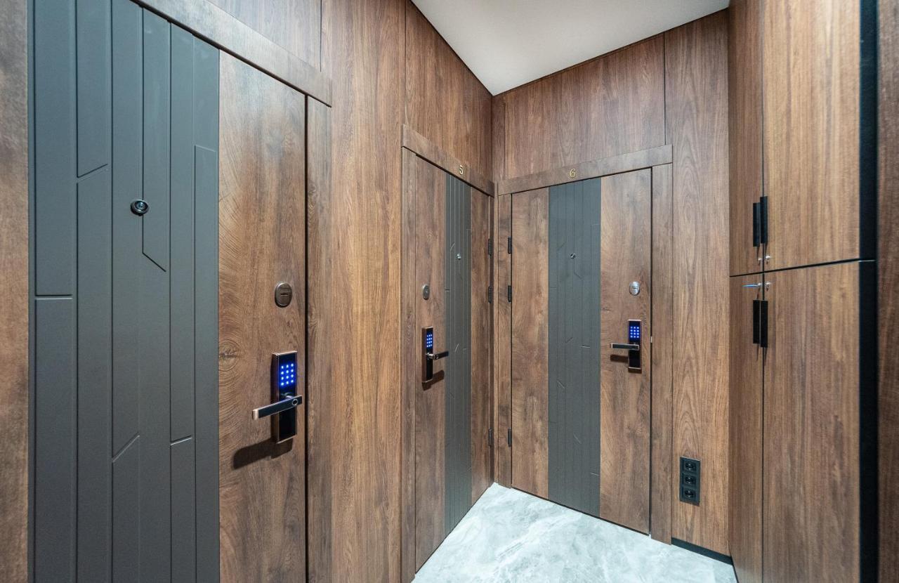 Апартаменти-Студіо "Premium Lux Apartments French Quarter 2" З Гідромасажною Ванною Чи З Душем Kiev Exterior foto